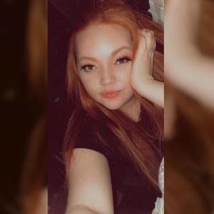 Meet your Posher, Stephaniee